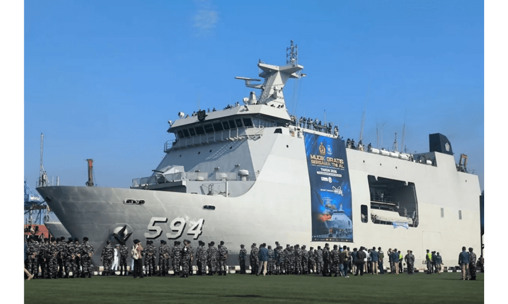 TNI AL Kerahkan KRI Semarang untuk Angkut Pemudik ke Bangka Belitung Jelang Lebaran 2026