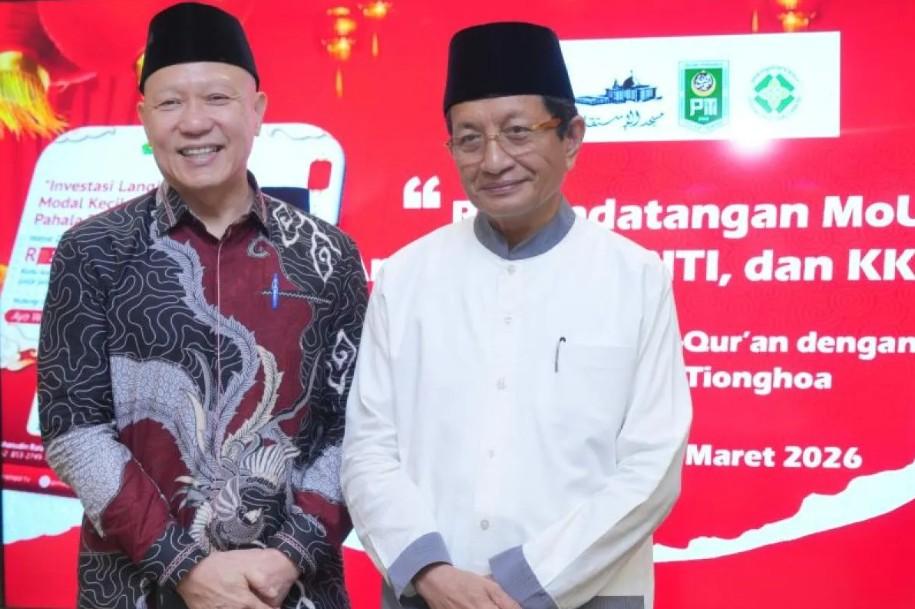 Kolaborasi Kemenag dan PITI Hadirkan 100 Ribu Mushaf Al Quran Iluminasi Tionghoa sebagai Simbol Harmoni Budaya