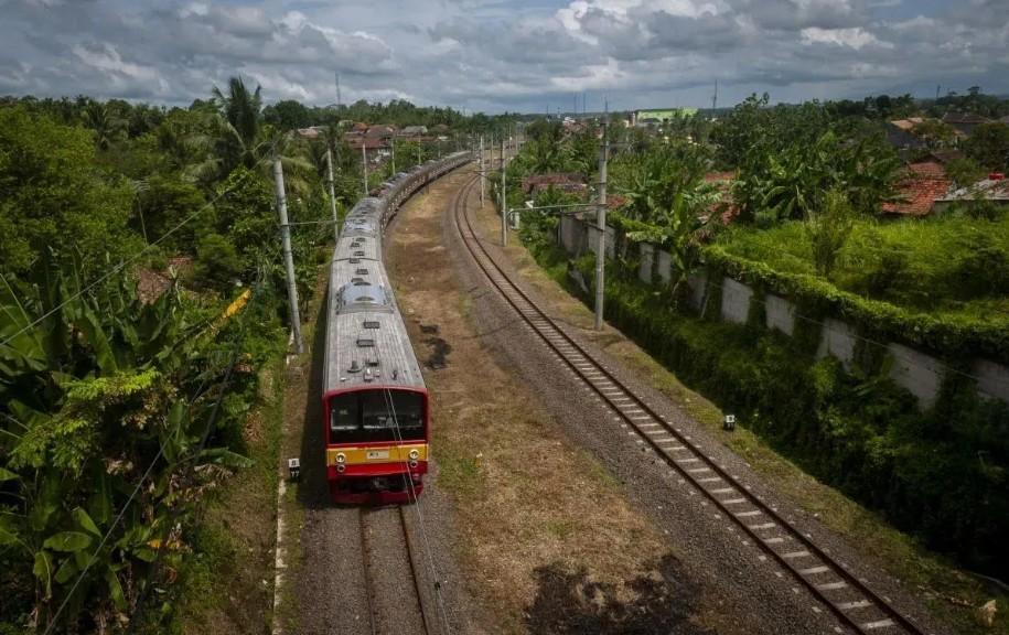 Pengguna Commuter Line Jabodetabek Tembus 24,2 Juta Selama 25 Hari Puasa Ramadhan 2026