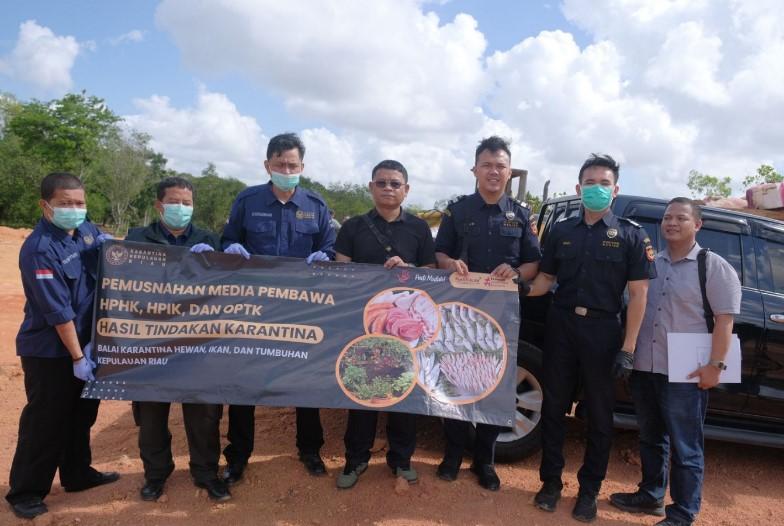 Bea Cukai Tanjungpinang dan Karantina Musnahkan Komoditas Hortikultura Ilegal
