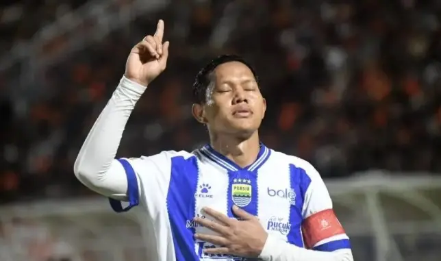 Adam Alis Ingatkan Persib Bandung Tetap Rendah Hati Meski Puncaki Klasemen Liga
