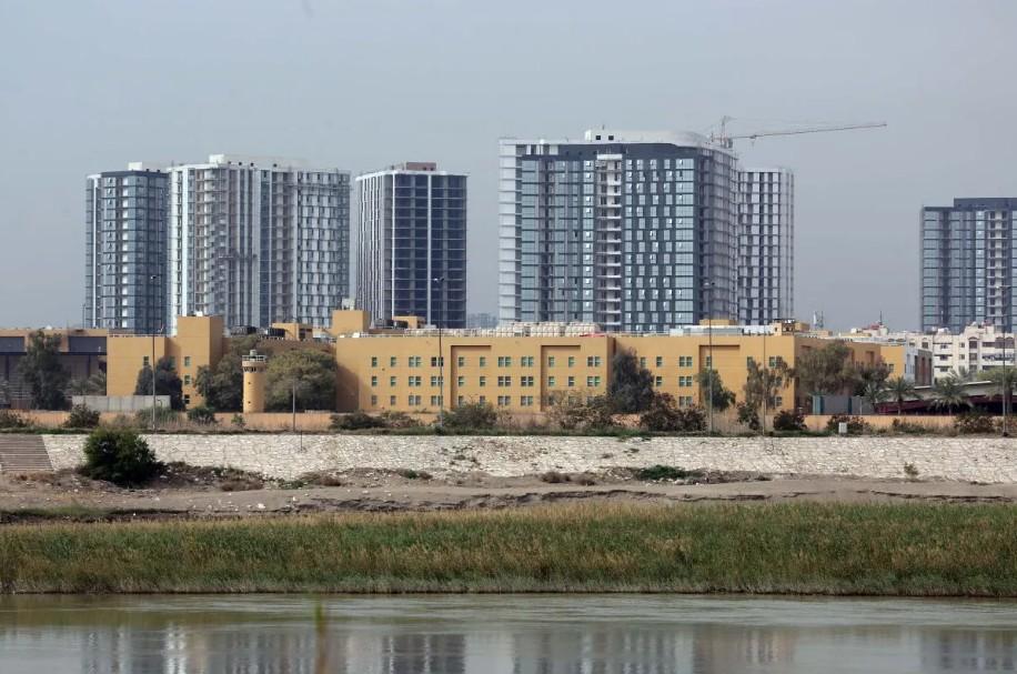 Serangan Drone Beruntun Menghantam Kedutaan Besar AS di Baghdad hingga Picu Kebakaran Hebat