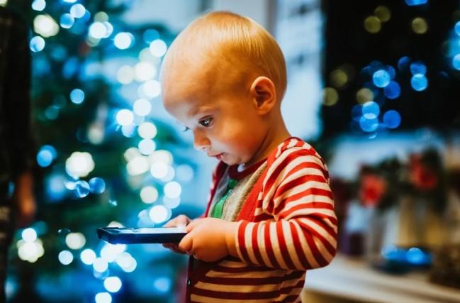 Polandia Larang Penggunaan Ponsel di Sekolah Mulai September 2026, Fokus Lindungi Kesehatan Anak