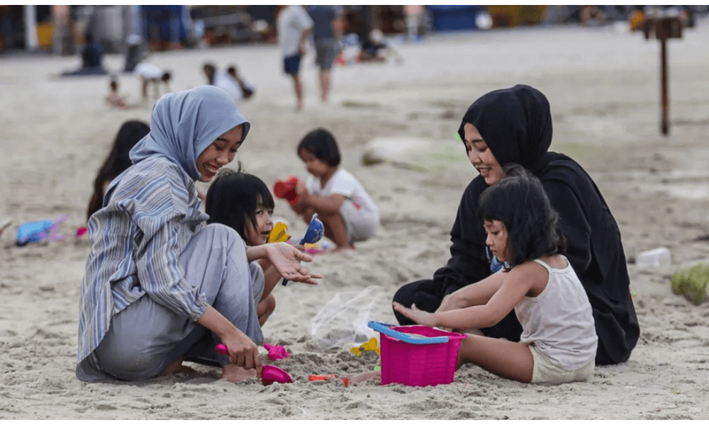 Libur Lebaran 2026, Ancol Dipadati Puluhan Ribu Pengunjung, Pantai Jadi Favorit