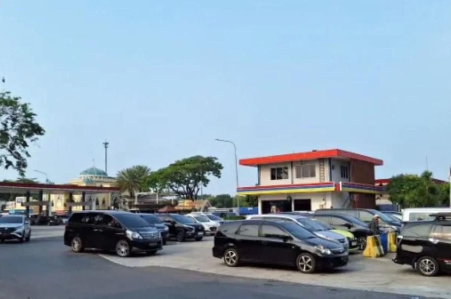 Sistem Buka-Tutup Rest Area KM 52B Tol Jakarta-Cikampek Diterapkan untuk Antisipasi Kepadatan Kendaraan