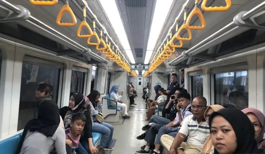 Lonjakan Penumpang LRT Sumsel Capai 113 Ribu Selama Lebaran 2026, Bukti Transportasi Andalan Palembang