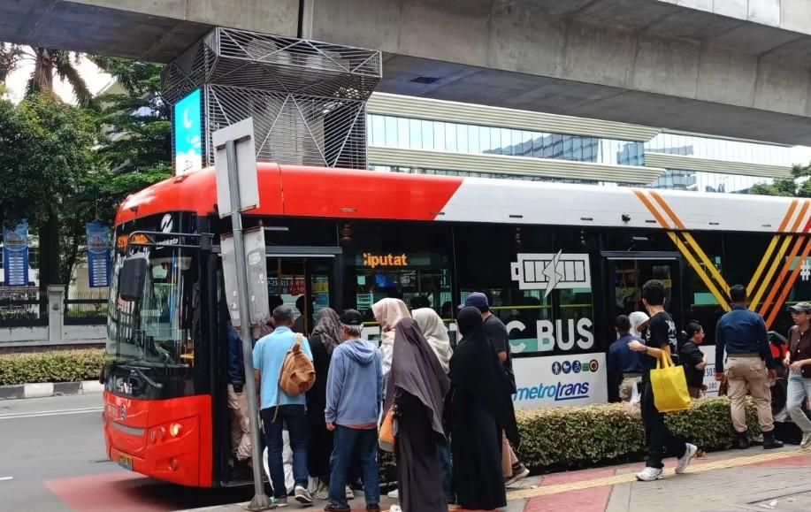 Transjakarta Hadirkan Tarif Rp12 Selama Sehari Penuh untuk Rayakan Ulang Tahun ke-12
