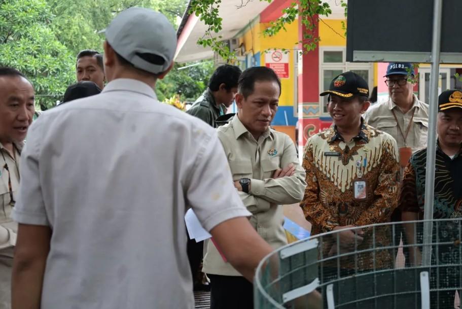 Menteri Lingkungan Hidup Hanif Faisol Minta Pemilahan Sampah Rorotan Diperluas ke Seluruh Jakarta