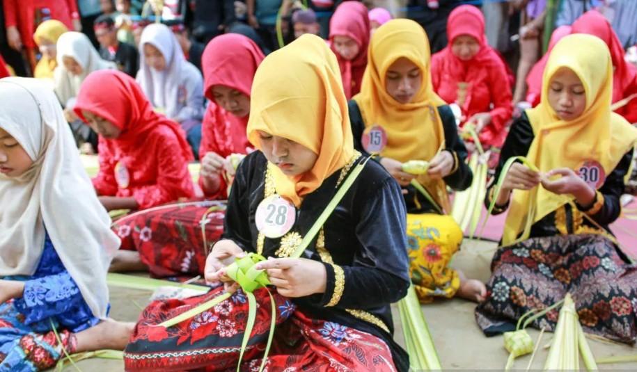 Festival Ketupat Sumenep 2026 Digelar di Pantai Lombang untuk Lestarikan Tradisi Lebaran