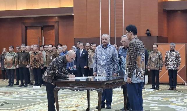 Menkeu Purbaya Lantik Robert Leonard Marbun sebagai Sekjen Kemenkeu Gantikan Heru Pambudi