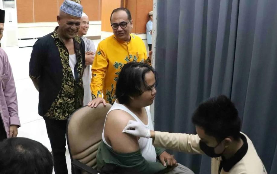 Ribuan Calon Haji Kabupaten Bekasi Jalani Vaksinasi Meningitis dan Polio Jelang Keberangkatan ke Tanah Suci