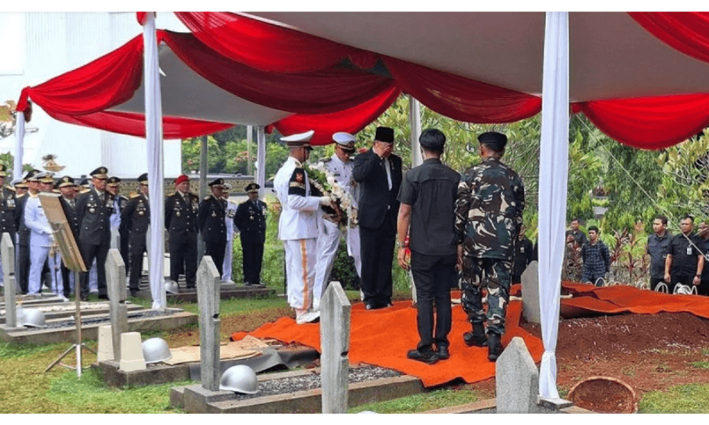 Menhan Pimpin Pemakaman Militer Juwono Sudarsono di TMP Kalibata