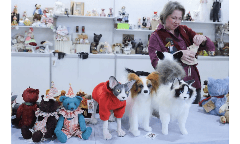 Pameran Boneka di St Petersburg Tampilkan Ribuan Karya dari 300 Perajin