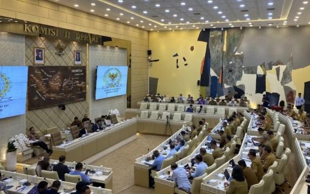 Mendagri Tito Karnavian Ungkap Alasan Absen Rapat DPR karena Tugas Presiden dan Penanganan Bencana