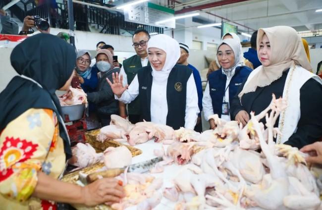 Khofifah Pastikan Harga dan Stok Sembako Stabil Usai Lebaran di Jawa Timur