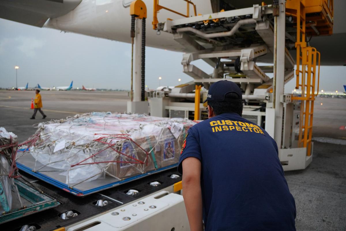 Bea Cukai Fasilitasi Pemulangan Jenazah Prajurit TNI UNIFIL dengan Layanan Rush Handling