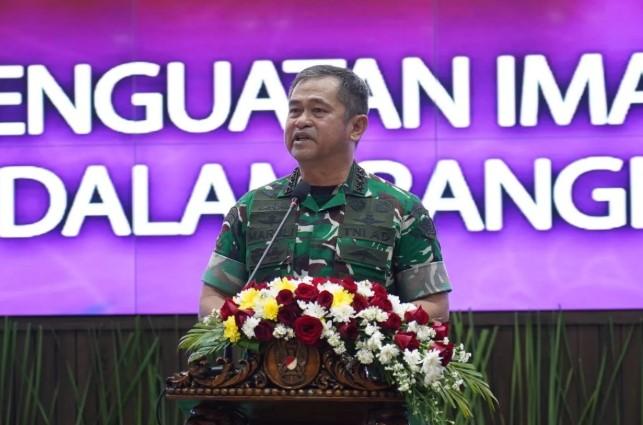 KSAD Maruli Simanjuntak Ajak Prajurit Jadikan Paskah Momentum Perkuat Persatuan Bangsa