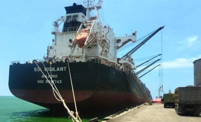 Semen Indonesia Ekspor Perdana 45 Ribu Ton Klinker ke Mauritania, Bidik Pasar Afrika