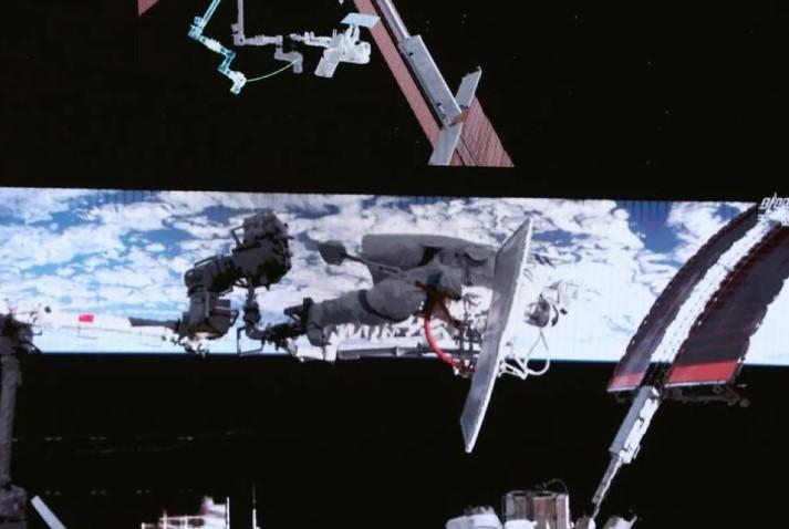 Astronaut Shenzhou-21 Tuntaskan Spacewalk Ketiga dan Cetak Rekor Baru di Stasiun Tiangong