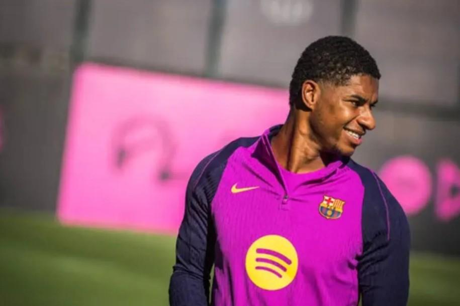 Marcus Rashford Belum Pasti Dipermanenkan Barcelona, Manchester United Masih Menimbang Keputusan