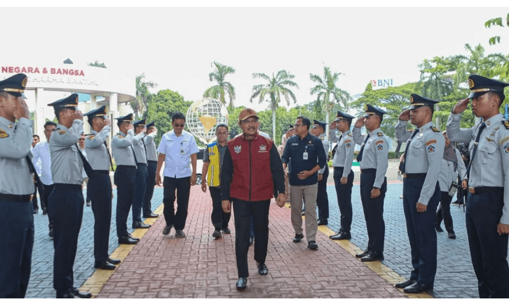 Mensos Targetkan Sekolah Rakyat Rintisan Beroperasi Mei 2026 Usai Tinjau STIP