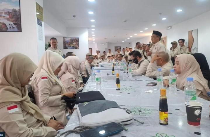 Petugas Haji Diminta Ciptakan Kesan Tenang bagi Jamaah Saat Tiba di Bandara Arab Saudi