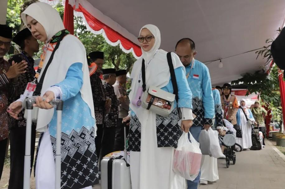 Ratusan Calon Haji Sleman Diberangkatkan ke Embarkasi YIA, Lansia Dapat Perlakuan Khusus