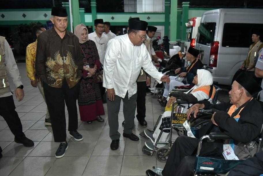 DPR Tinjau Kesiapan Haji 2026 di Donohudan, Soroti Kepadatan Kamar Asrama