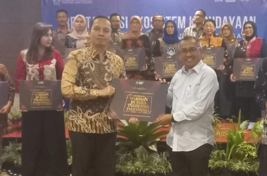 Kabupaten Kudus Terima Sertifikat WBTB Tradisi Guyang Cekathak, Upaya Lestarikan Warisan Sunan Muria