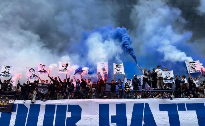 Ribuan Bobotoh Padati Latihan Persib Jelang Laga Panas Kontra Persija di Samarinda