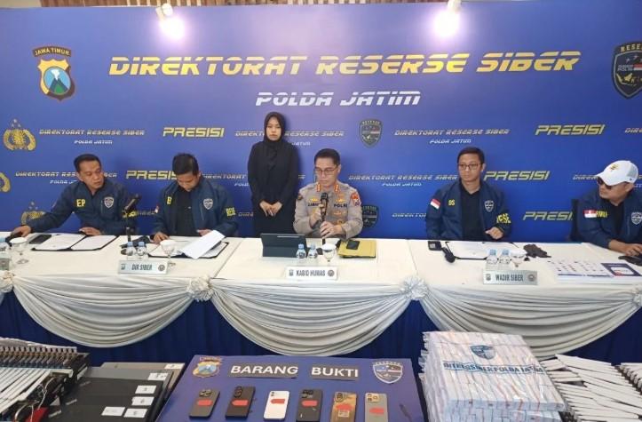 Polda Jatim Bongkar Sindikat Kartu SIM Ilegal, Raup Rp1,2 Miliar dari Penjualan OTP