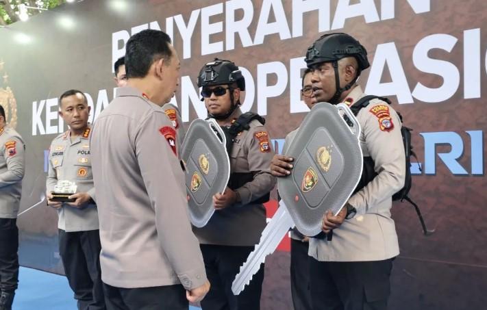 Kapolri Perkuat Peralatan Personel Polri untuk Maksimalkan Pengamanan Masyarakat