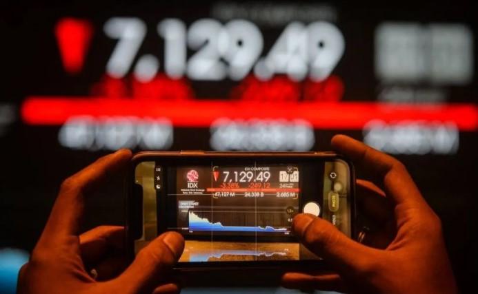 IHSG Dibuka Melemah 94,34 Poin pada Perdagangan Senin Pagi