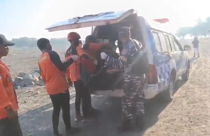 Tim SAR Temukan Satu Wisatawan Terseret Ombak Pantai Payangan dalam Kondisi Meninggal Dunia