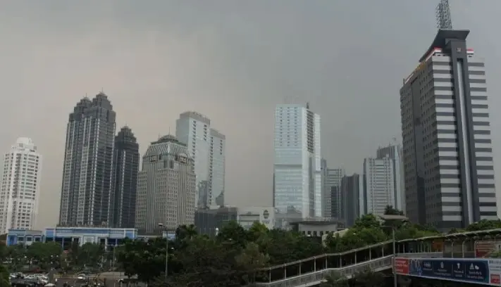 BMKG Prakirakan Sebagian Besar Wilayah Indonesia Berawan pada Rabu