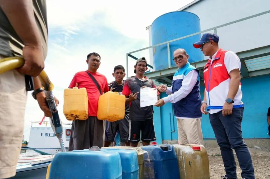 Kepala BPH Migas Menyatakan Penyaluran BBM Subsidi untuk Nelayan Makassar Berjalan Tertib dan Tepat Sasaran