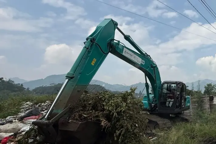 Pemkab Bandung Siapkan Tiga Ekskavator untuk Percepat Penanganan Sedimentasi DAS Citarum dan Kurangi Risiko Banjir