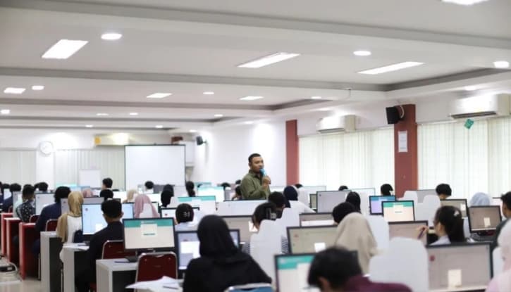 Pakar Ingatkan Asas Non-Retroaktif dalam Sengketa Status Dosen Tetap Non-ASN UPN Veteran Jakarta
