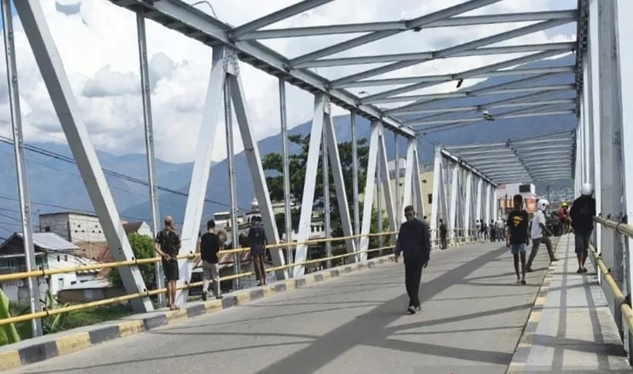 Pemerintah Kota Palu Menutup Sementara Jembatan Palu III Pascagempa Magnitudo 6,7 demi Keselamatan Warga