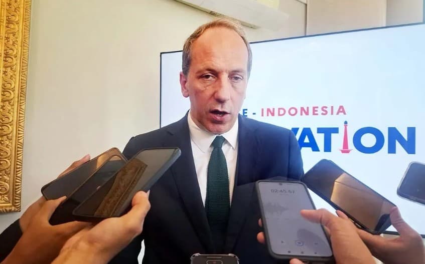 BRIN Menandatangani Kontrak Dua Kapal Riset Prancis untuk Perkuat Kapasitas Kelautan Indonesia