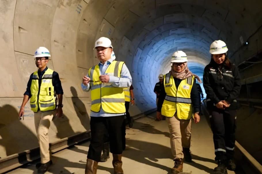 Dudung Abdurachman Tinjau Proyek MRT Jakarta Fase 2A dan Optimistis Segmen Monas Beroperasi pada 2027