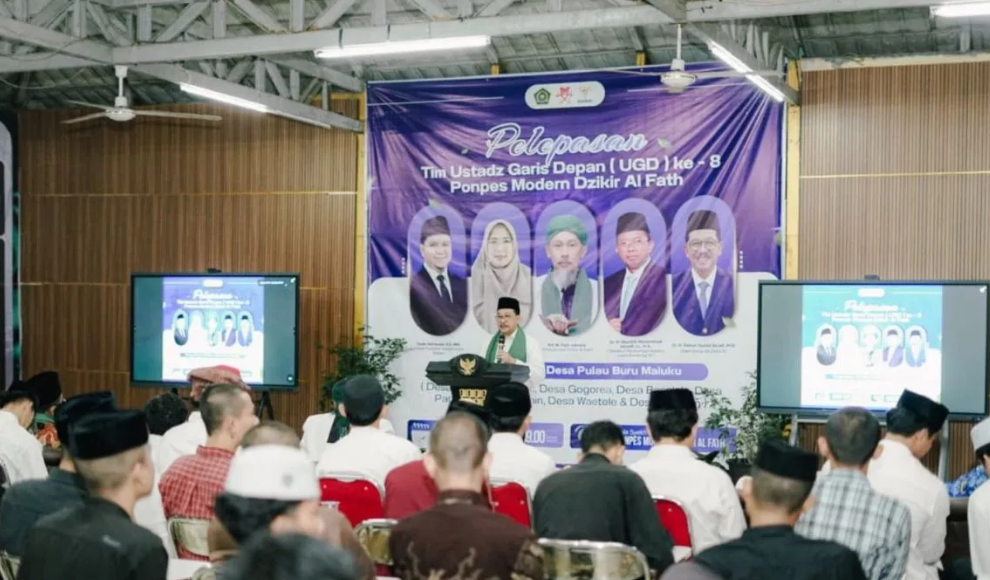 Baznas dan Ponpes Al Fath Lepas 18 Dai ke Pulau Buru untuk Dampingi Mualaf melalui Program Ustad Garis Depan VIII