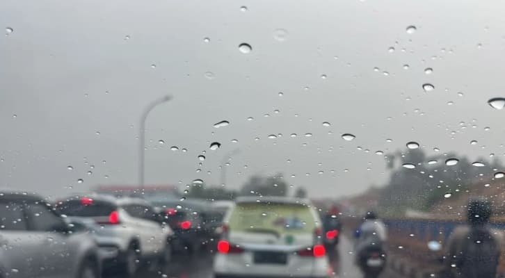 BMKG Memprakirakan Hujan Ringan Mengguyur Sebagian Besar Wilayah Indonesia pada Selasa