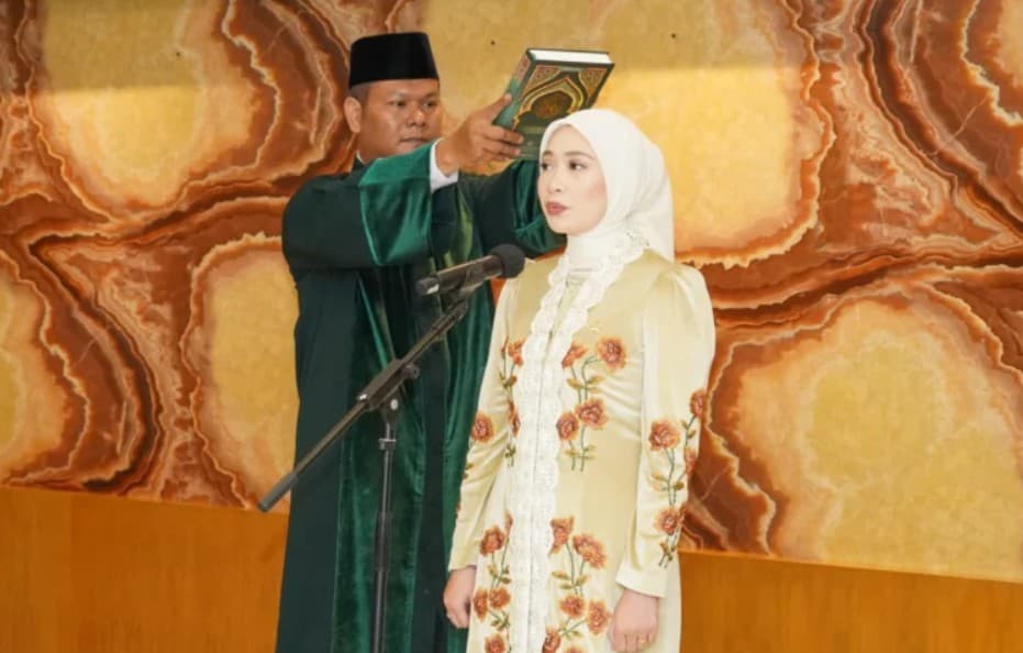 Dilantik Ketua MPR RI sebagai Anggota MPR Pengganti Antar Waktu (PAW), Adela Kanasya Adies Ucapkan Sumpah Jabatan