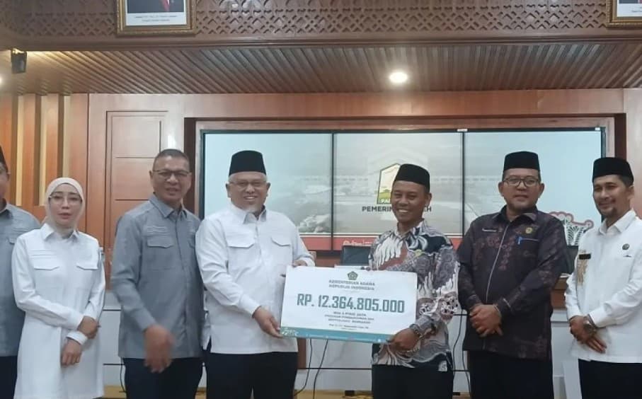 Kemenag dan Komisi VIII DPR RI Salurkan Bantuan Rp15,4 Miliar untuk Pemulihan Pendidikan Pascabencana di Aceh