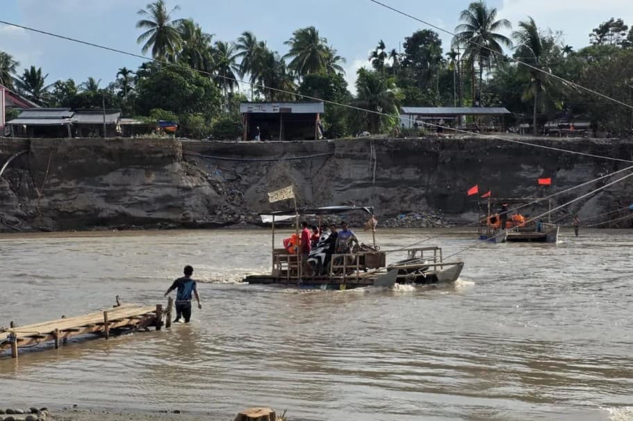 Pemkab Bireuen Pastikan Jembatan Rusak Akibat Bencana 2025 Dibangun Kembali Secara Bertahap