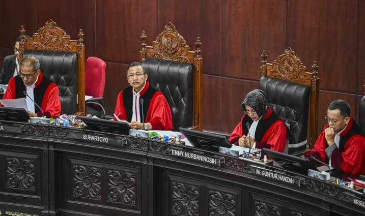 MK Tegaskan Batas Usia Minimal Calon Kepala Desa Tetap 25 Tahun, Gugatan Mahasiswa Tidak Diterima
