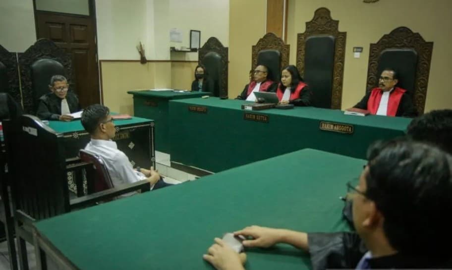Jaksa Menuntut Tiga Terdakwa Pemberi Suap Anggota DPRD NTB dengan Hukuman Penjara 1,5 Tahun