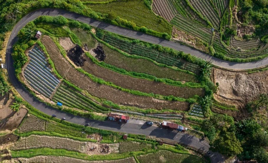 Pemprov Sumbar Menyiapkan Rp20 Miliar untuk Memperbaiki Jalan Manggopoh–Padang Luar yang Rusak