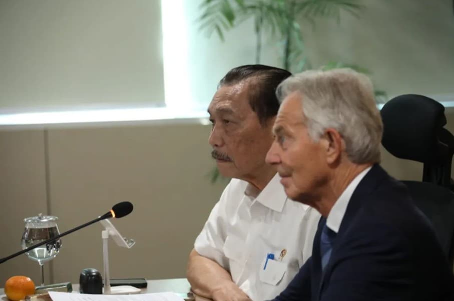 Luhut dan Tony Blair Bahas Percepatan Pemerintahan Digital Berbasis AI untuk Tingkatkan Layanan Publik